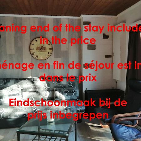 Au Repos De Zoe Villa Waulsort Buitenkant foto