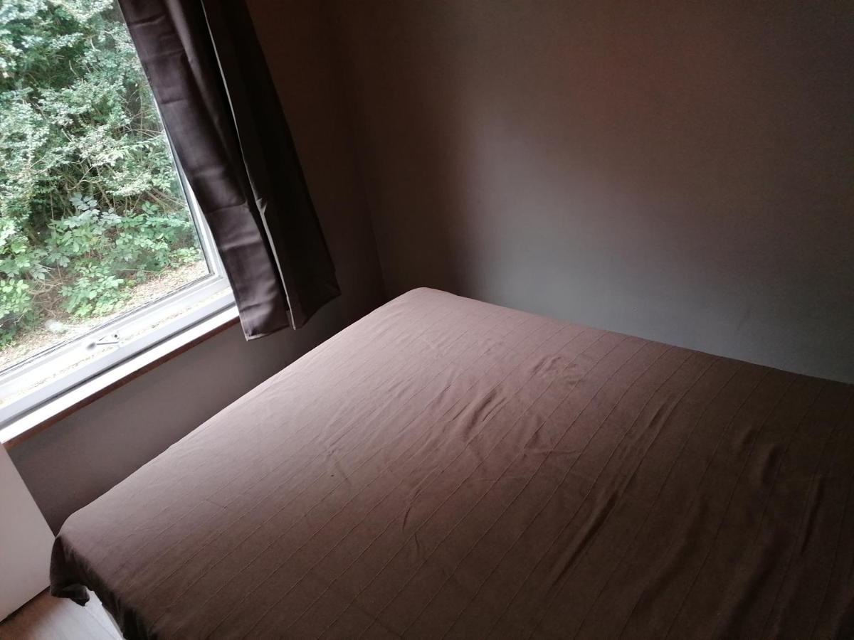 Au Repos De Zoe Villa Waulsort Buitenkant foto