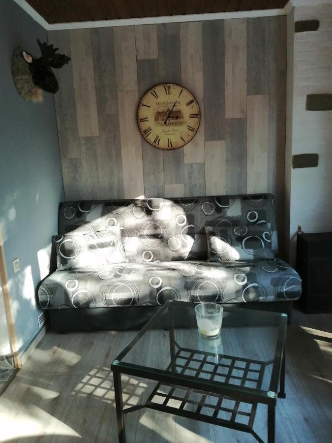 Au Repos De Zoe Villa Waulsort Buitenkant foto