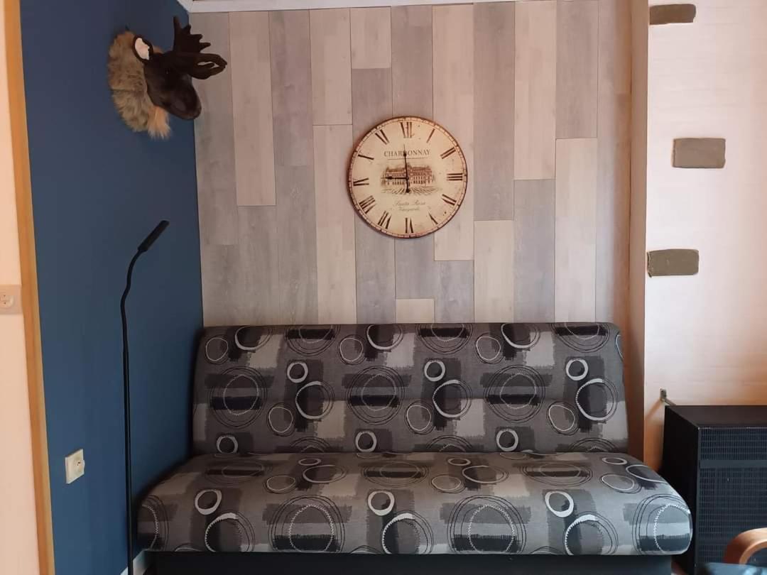 Au Repos De Zoe Villa Waulsort Buitenkant foto